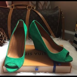 Madewell 1937 suede peep toe wedge size 8.5